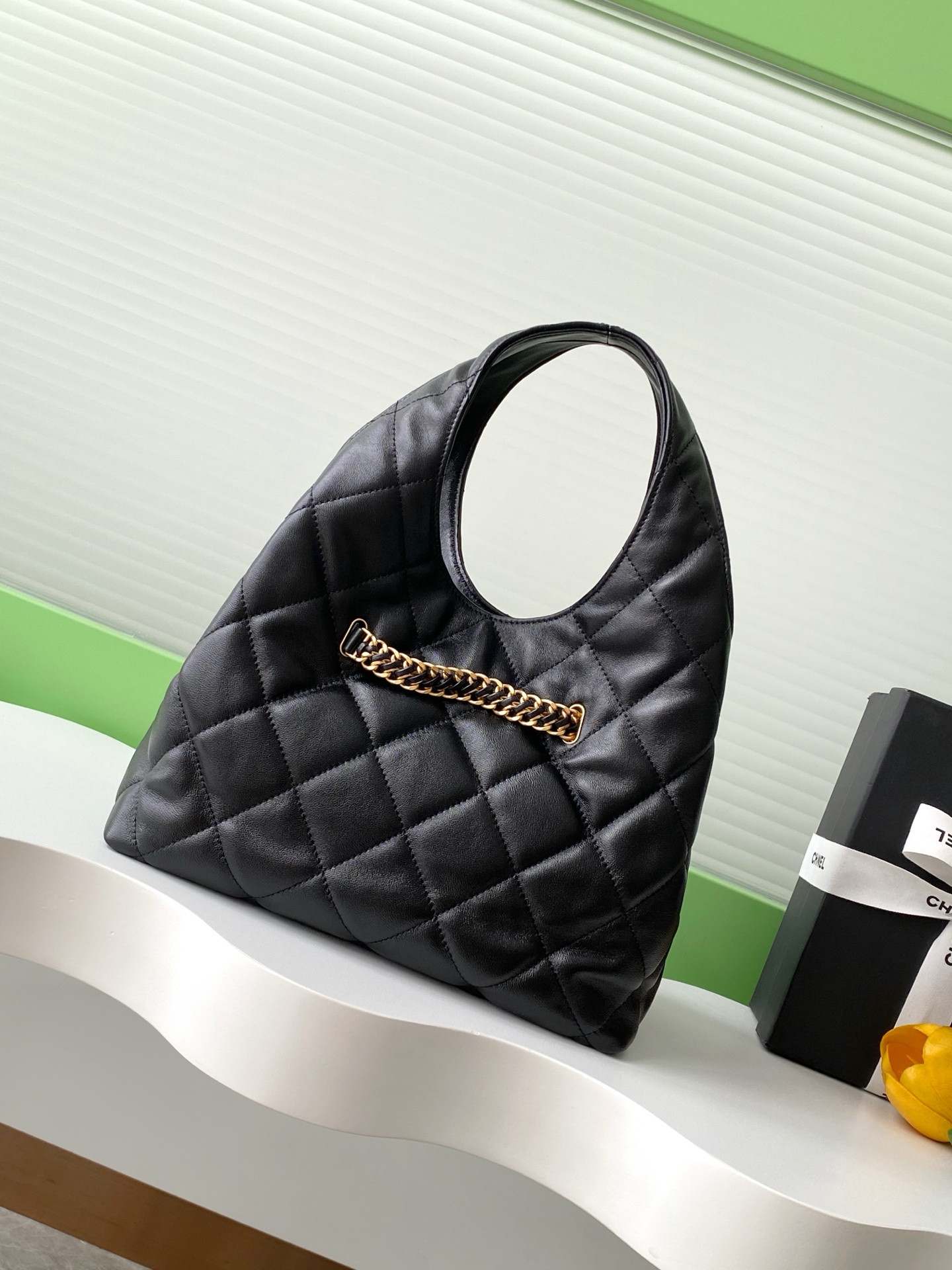 Ch*el 25p hobo bag 25x20x13cm