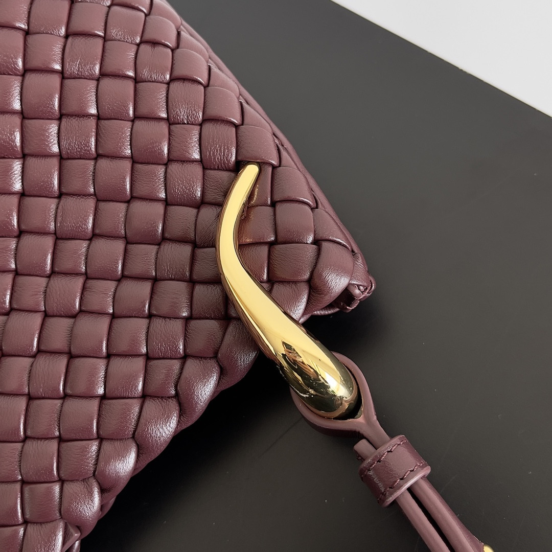 bo*te*ga Ve*ne*ta clicker handbags 28x10x24cm