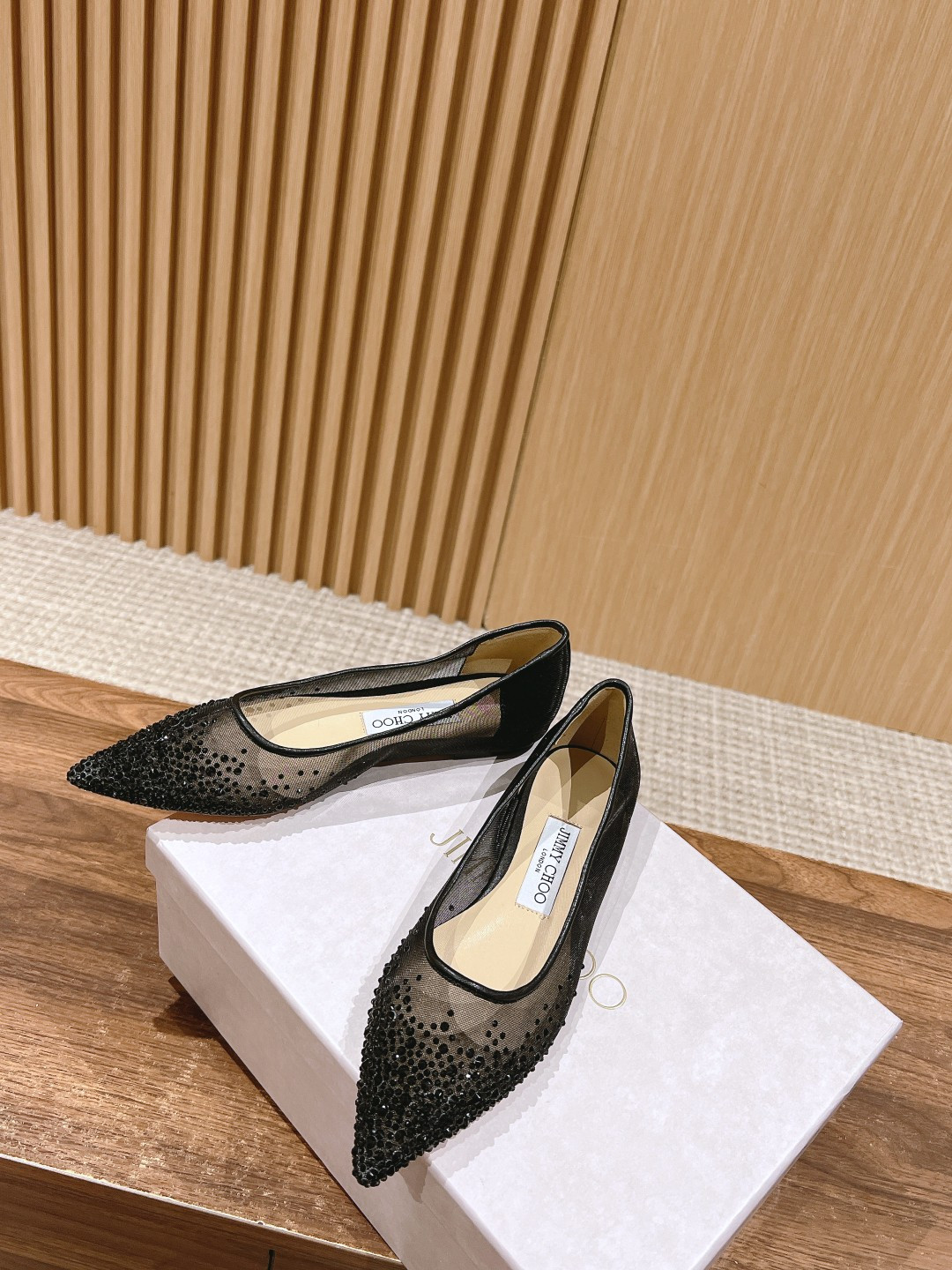 ua Ji*y Ch* flat shoes