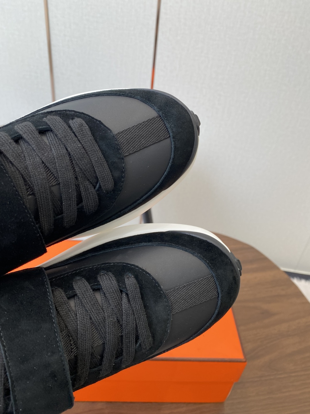 ua H**me5 loop sneaker