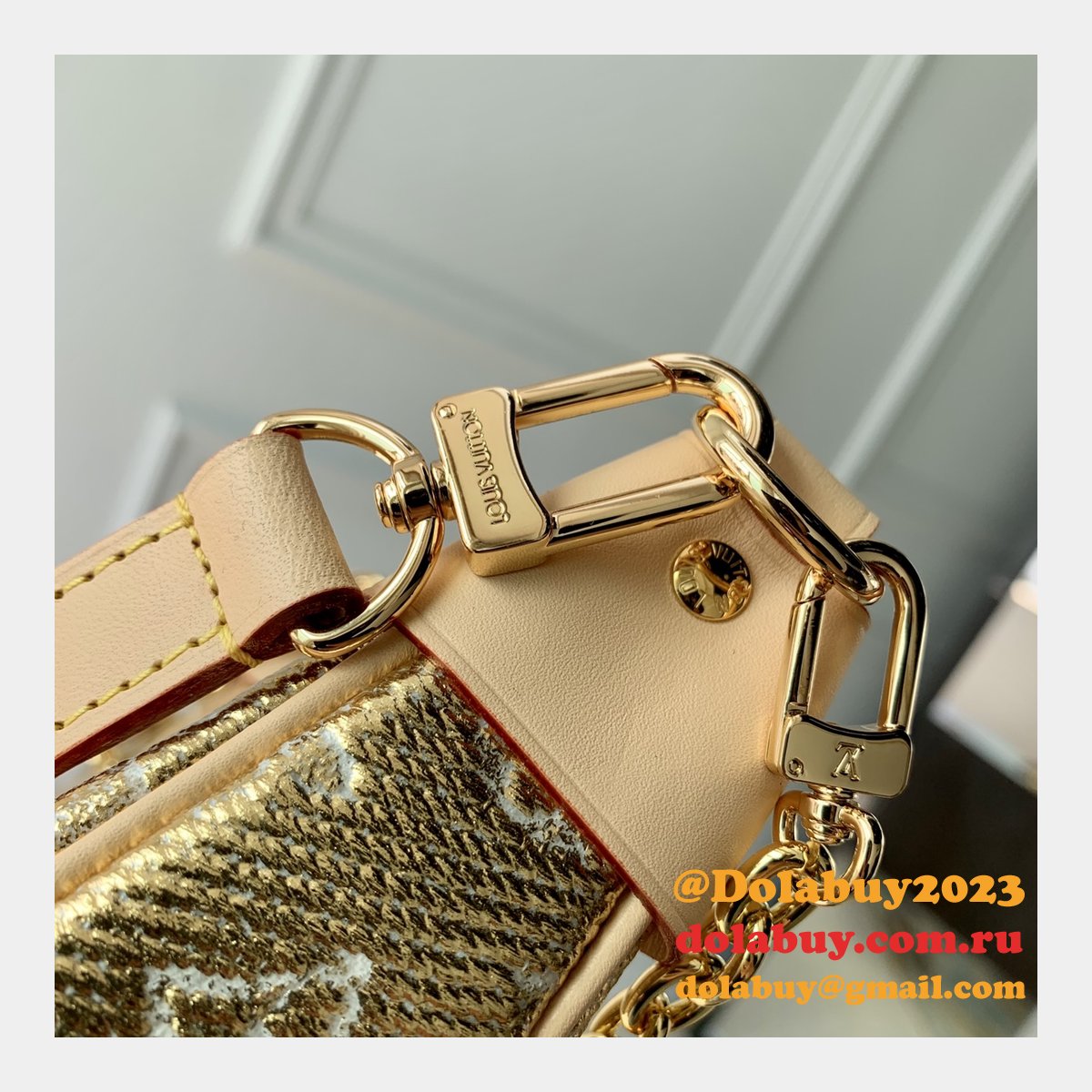 Loop Louis Vuitton Replica M22928 Autres Toiles Monogram Bag