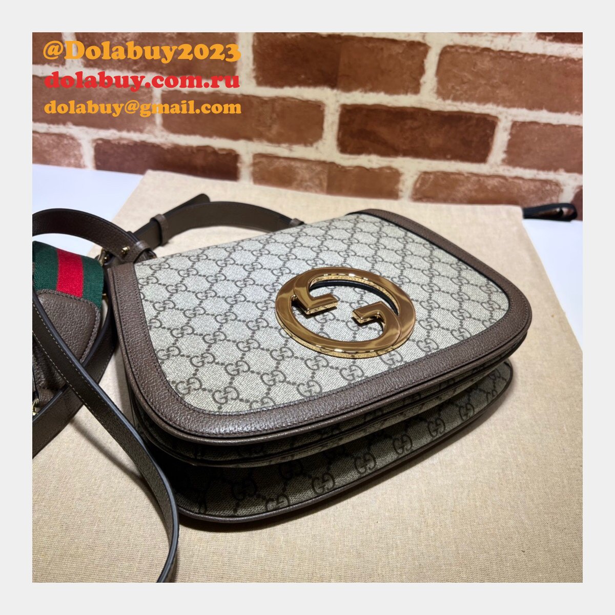 faux G*u*i medium bag messengers round interlocking g 699210