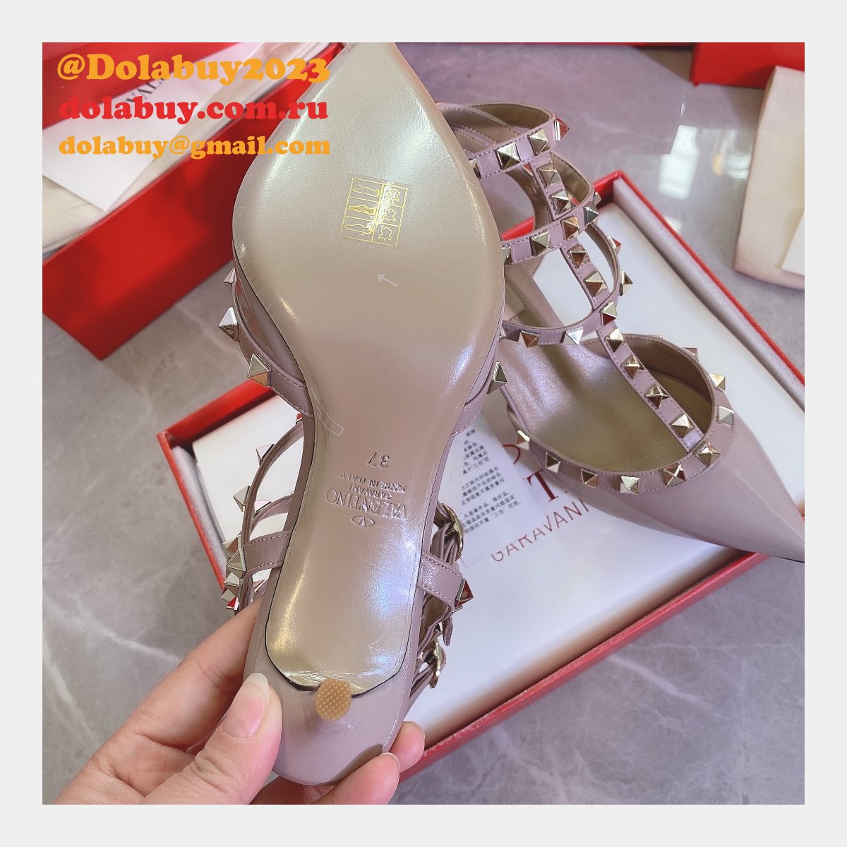 Wholesale 2023 Replica Valentino Three belts Middle Heel Perfect Shoes