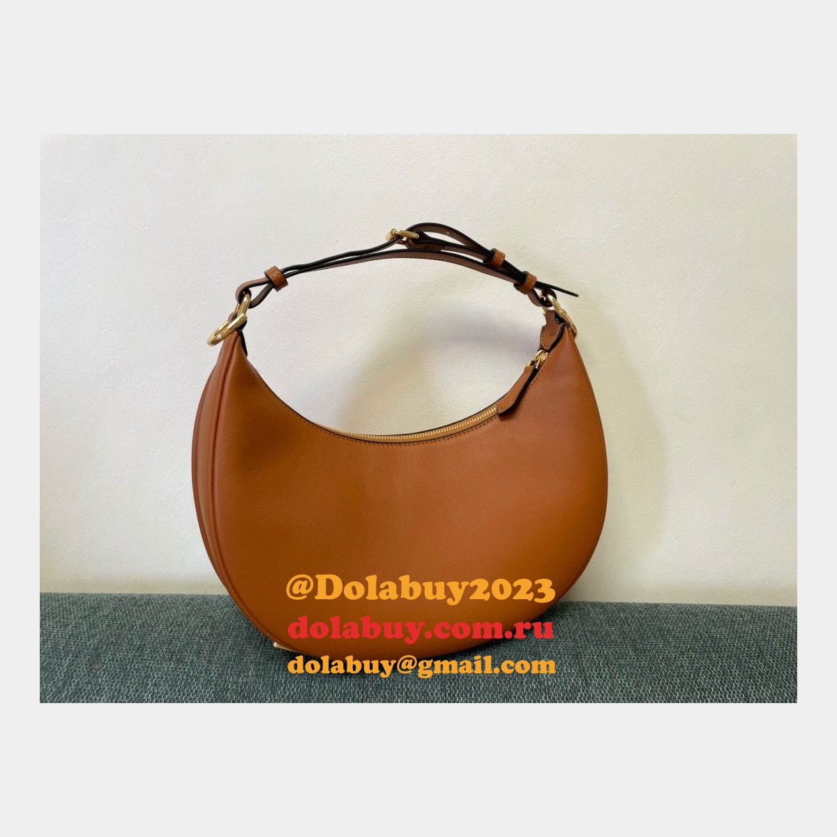 Best Fendi Fendigraphy leather shoulder hobo bag