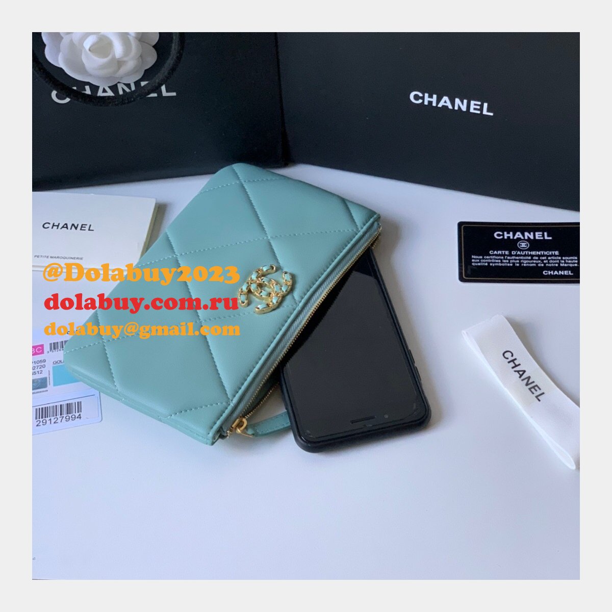 Hot Replica 19 Lambskin Small Pouch AP1059 Bag