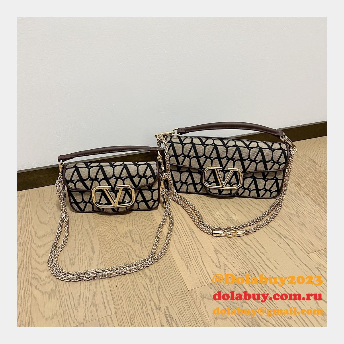 Shop Valentino Garavani 1133 Locò VLogo Signature Replica Bags Sale