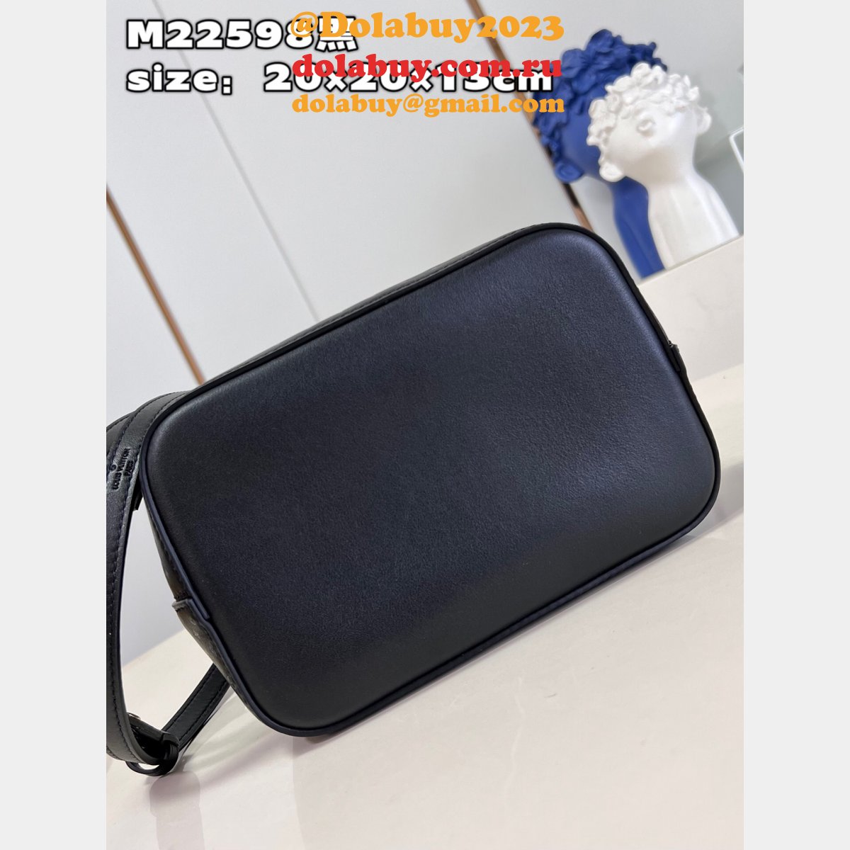 Neonoe H27 Louis Vuitton Lock Monogram M22598 Replica Bag