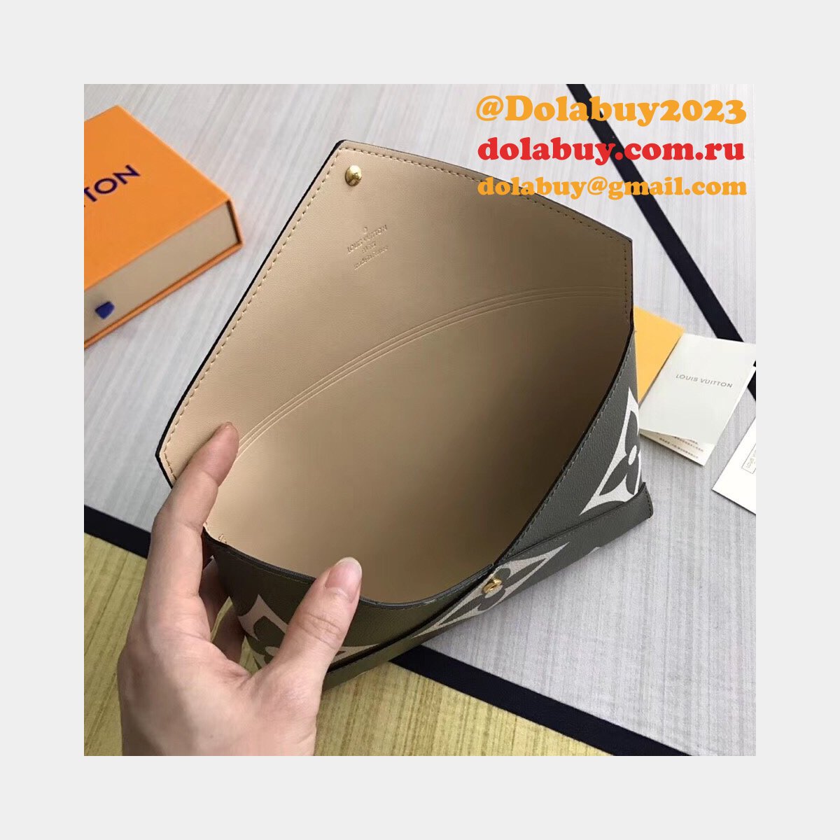 Top Quality Louis Vuitton Epi Leather Kirigami Pochette M67600