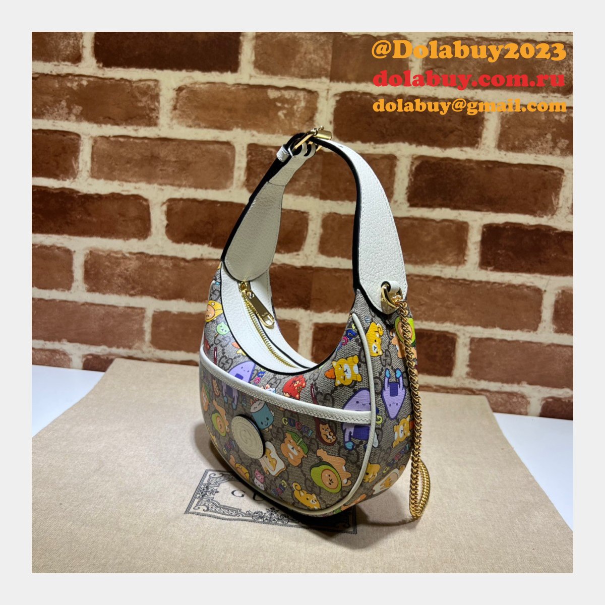 Perfect Gucci Knockoff Half-moon-shaped 726843 Interlocking G bag