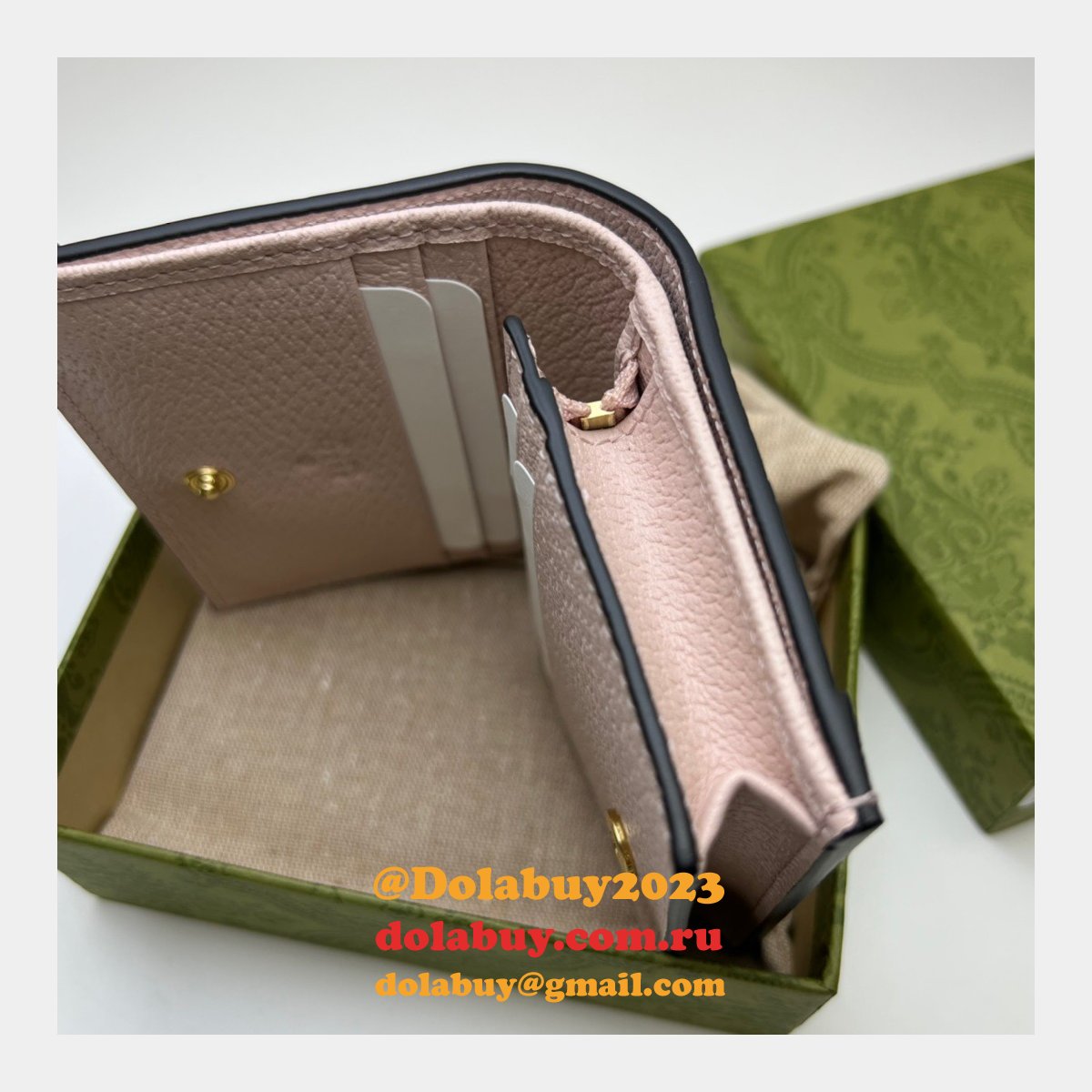 Gucci Knockoff GG Supreme Jumbo Ophidia Card Case 523155 Wallet