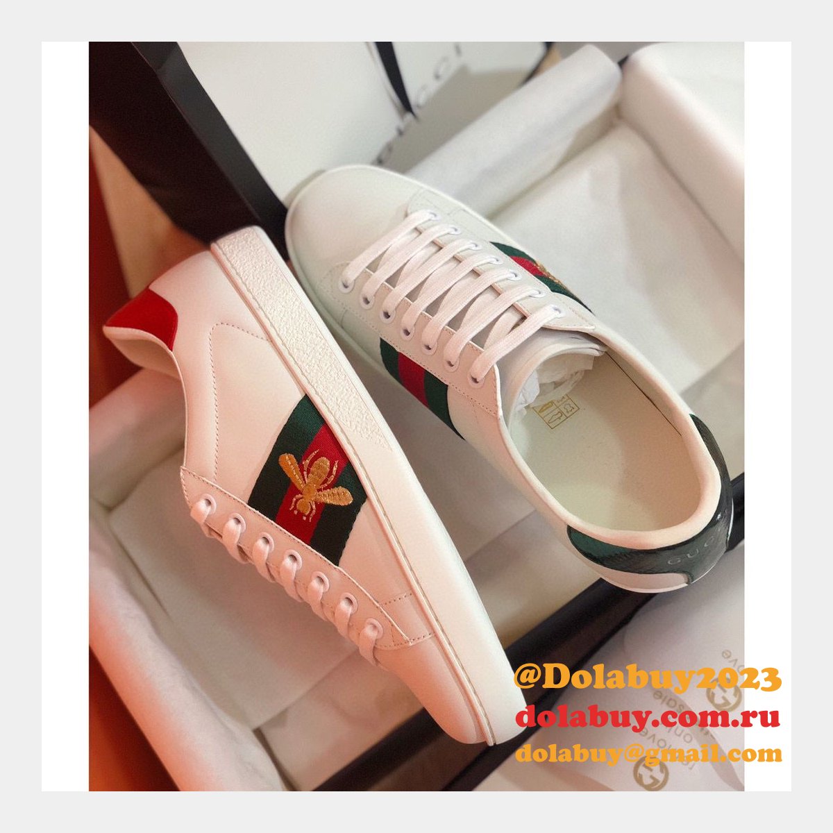 Gucci ACE sneaker with Bee