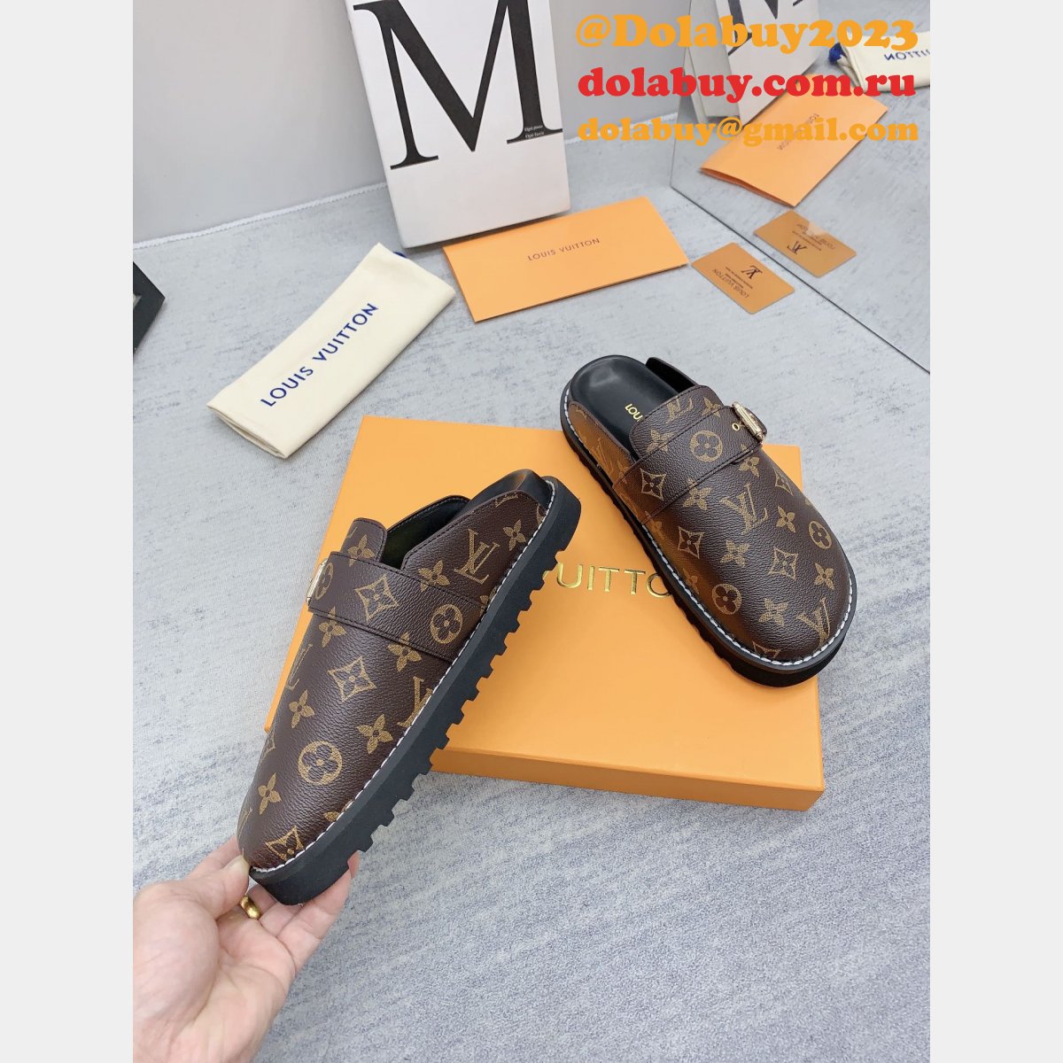Outlet Replica Louis Vuitton Baotou Drag men Shoes Dolabuy