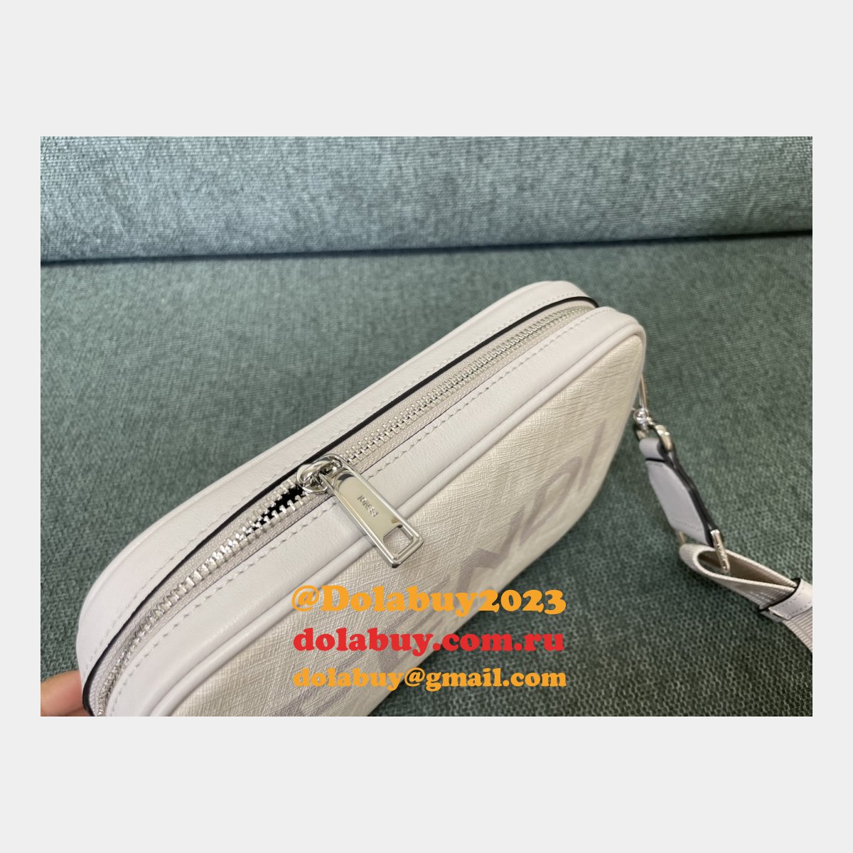Replica Luxury & Designer 8587 Fendi Camera Bags