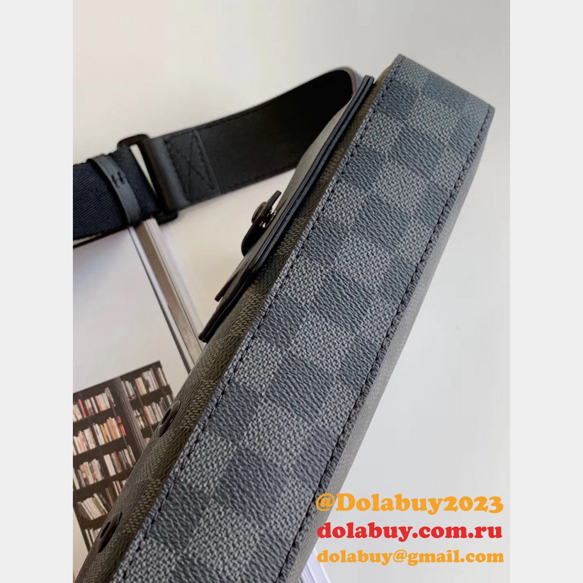 Louis Vuitton N40364 Alpha Messenger Damier Graphite Canvas