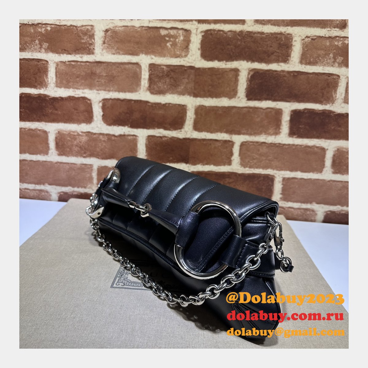 Designer Gucci Horsebit Inspired Chain 764255 Shoulder Bag