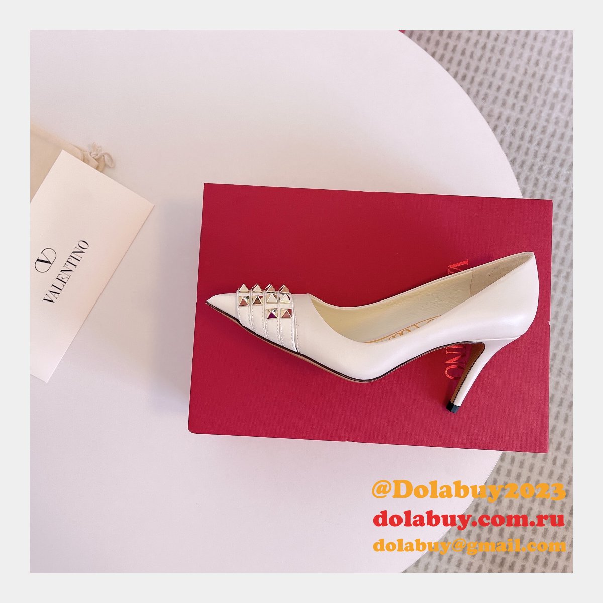 Perfect Valentino Rivet Shoes Top Quality Knockoff for Sale