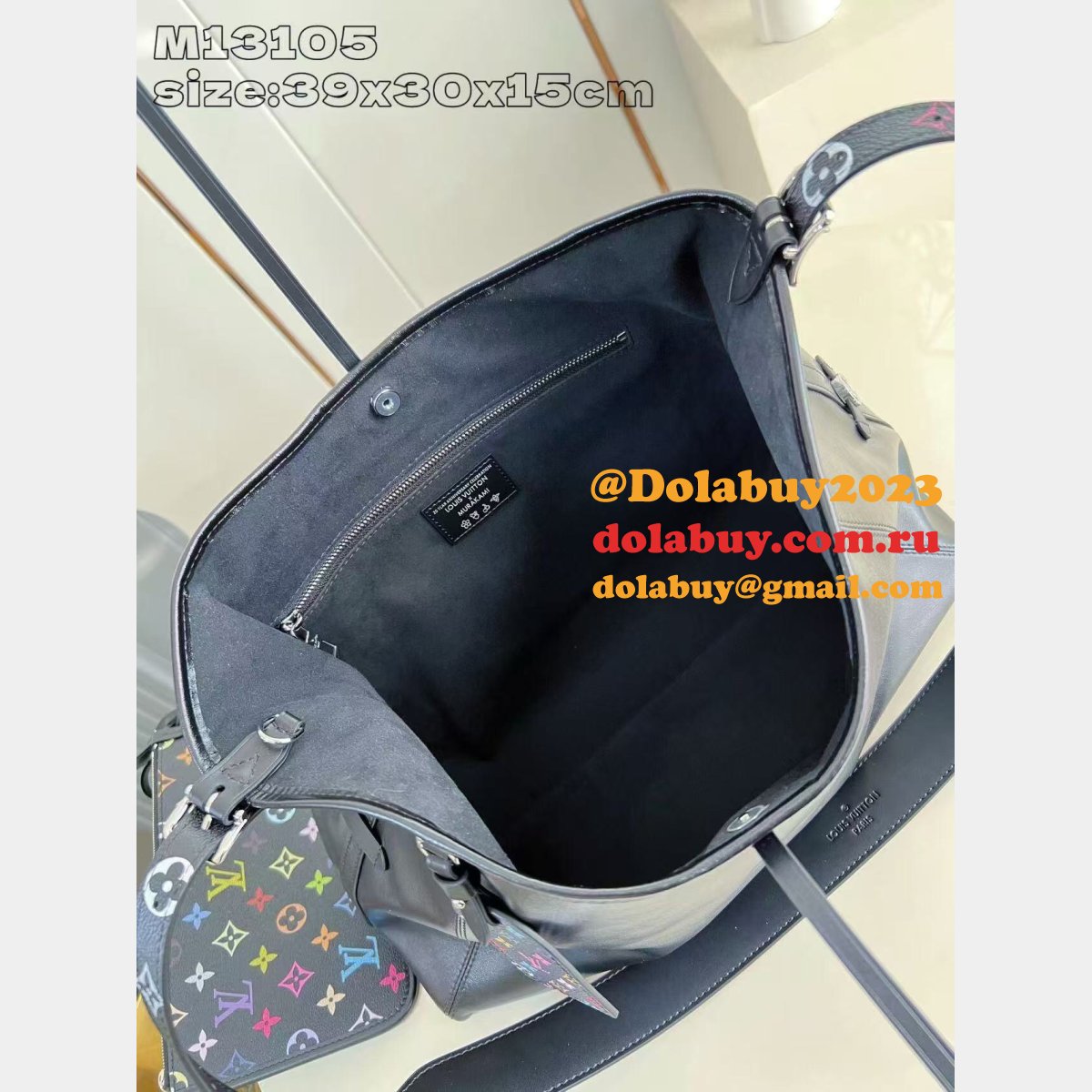 Fashion Louis Vuitton Fake Vibe CarryAll Cargo M25143 Bag