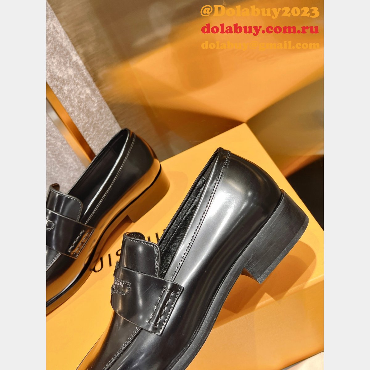 Get 1:1 High-Quality Reps Louis Vuitton Shoes at a Cheap Price