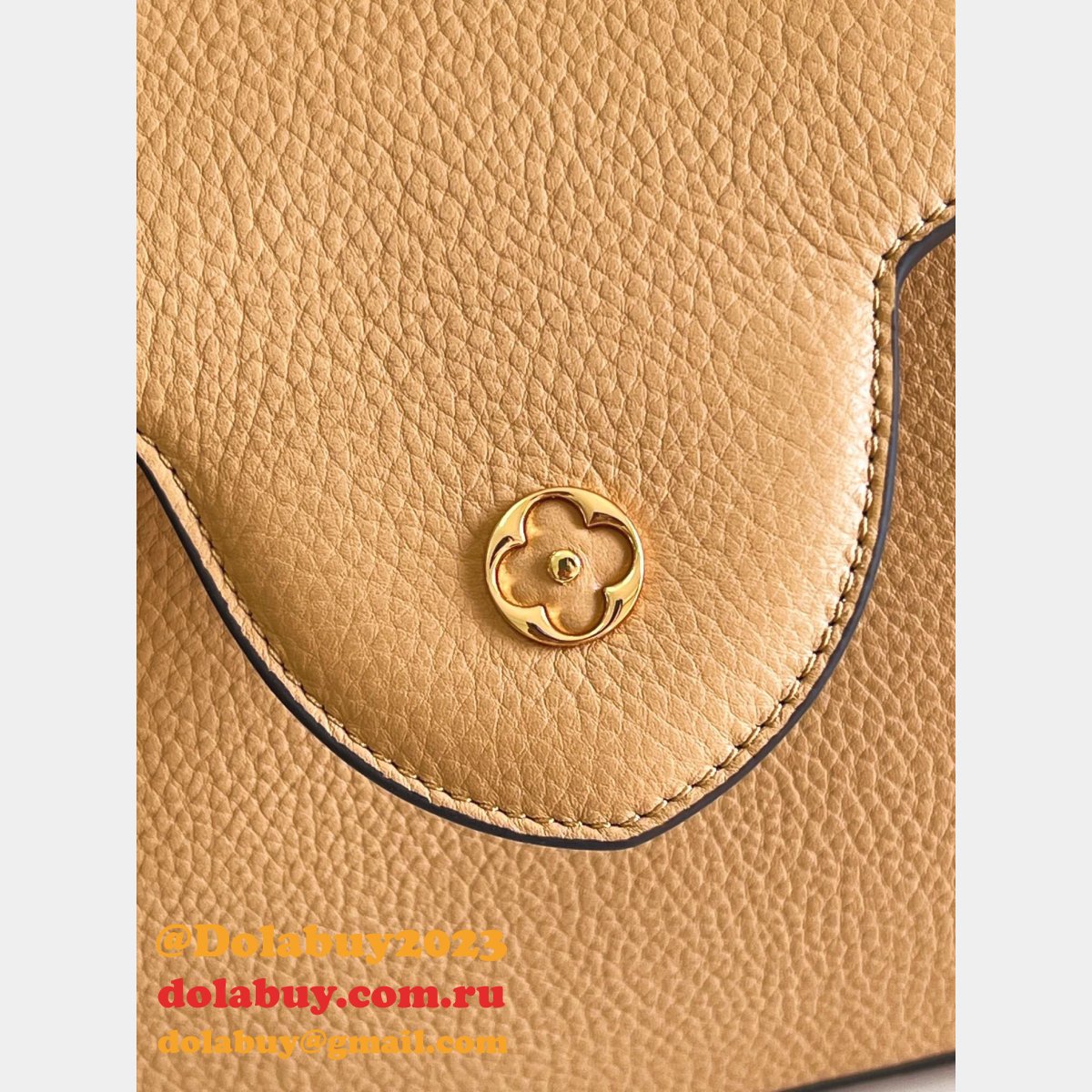 Louis Vuitton Replicas Capucines M59227 Arizona Bags From China UK