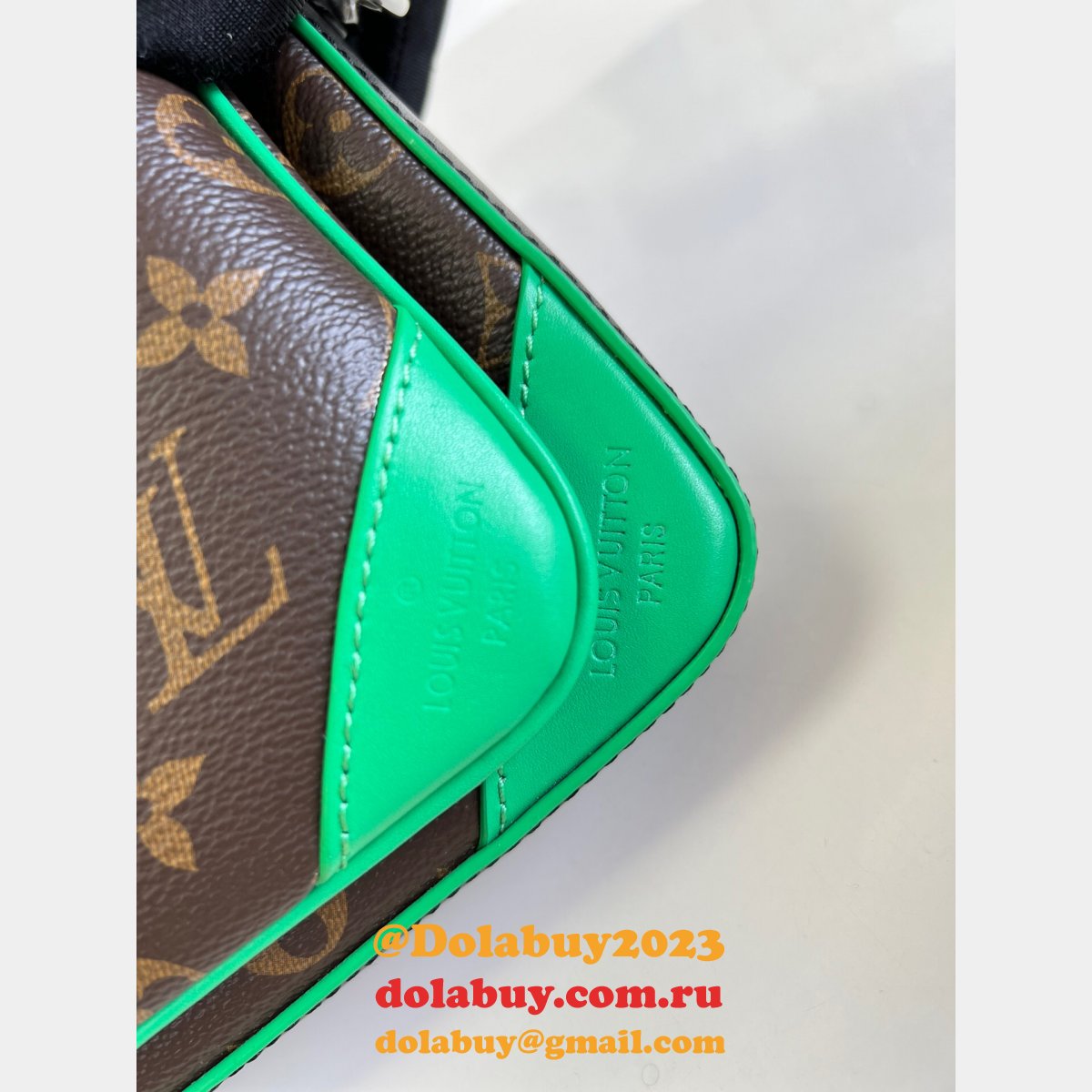 Louis Vuitton 7 Star Replica M46266 Trio Messenger Bags