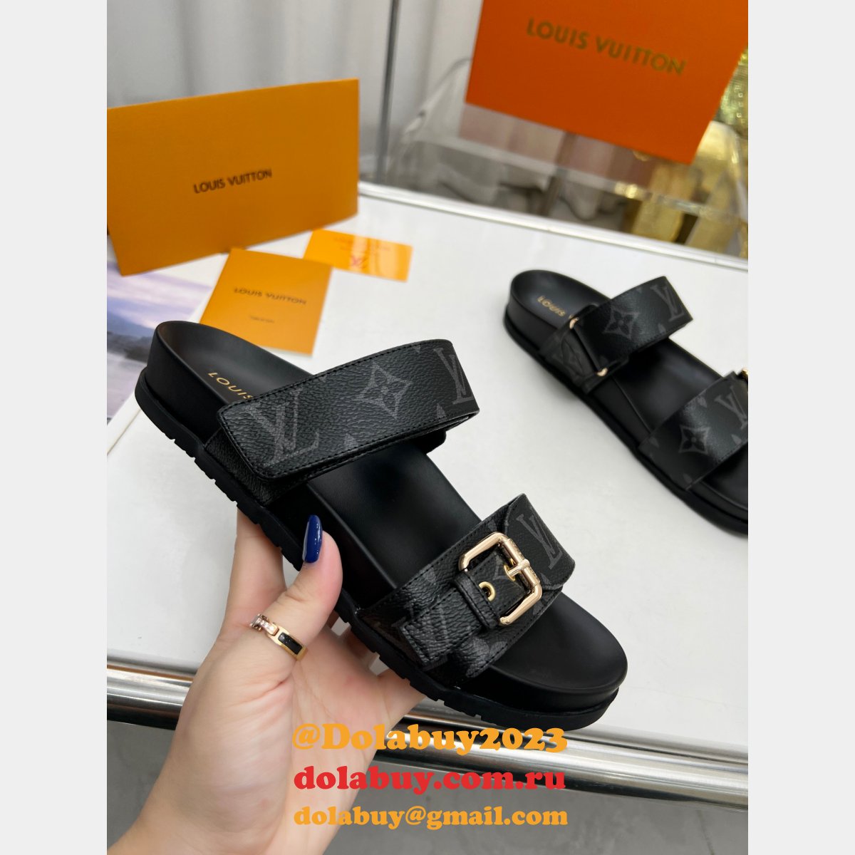 Top Quality LOUIS VUITTON men slippers