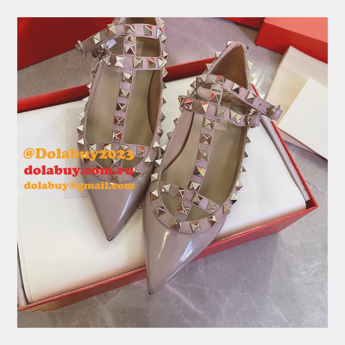 Shop Cheap Valentino Fake flat bottom two straps Shoes