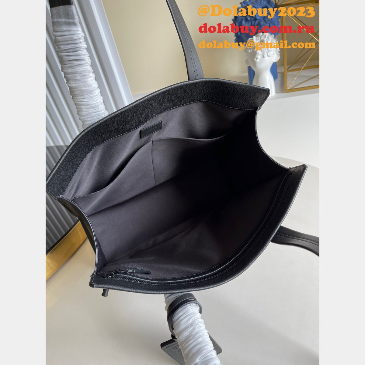 China Replcia Louis Vuitton Tote H26 M57308 Black Bags