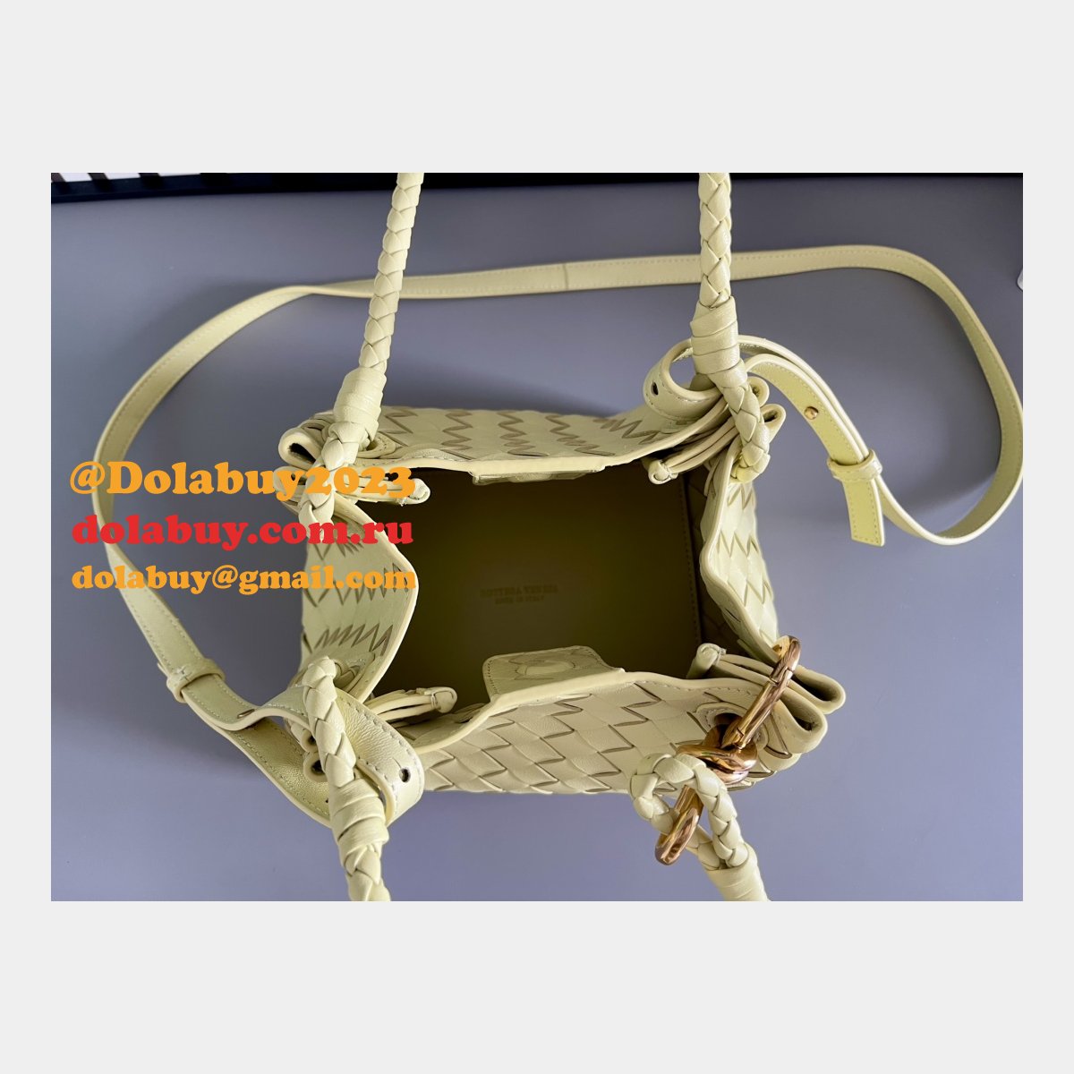 Top Quality BOTTEGA VENETA parachute Andiamo mini size 796569