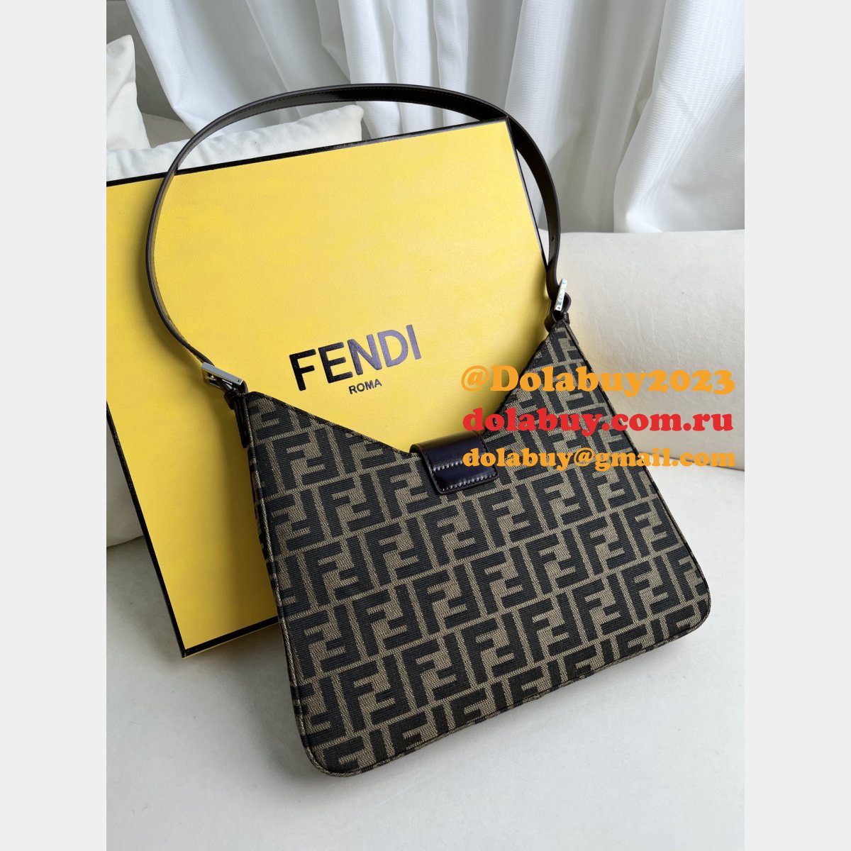 Knockoff fendi vintage Cheap armpit bag