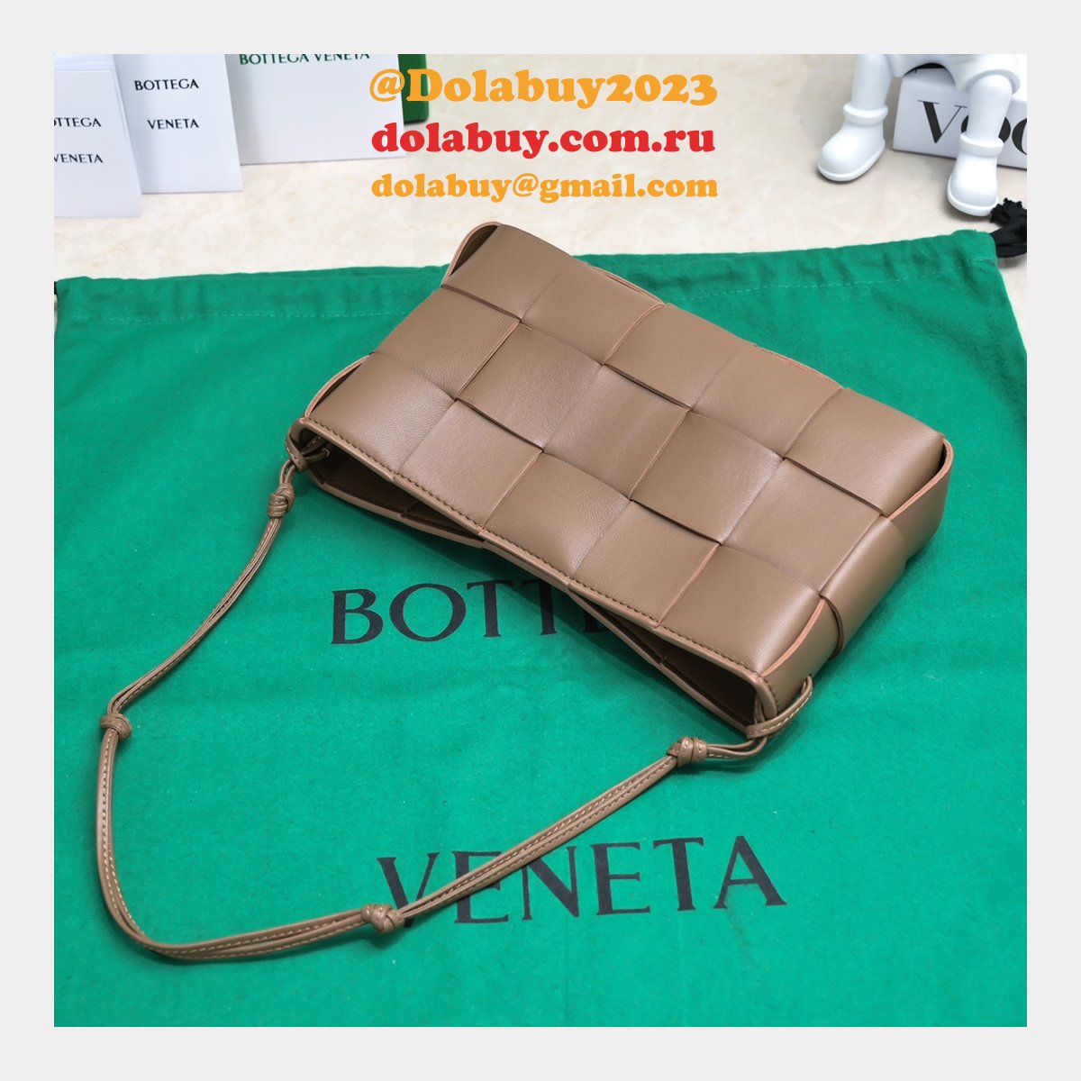 Fashion Club Bottega Veneta Cassette Intreccio 7741 Replica Bag