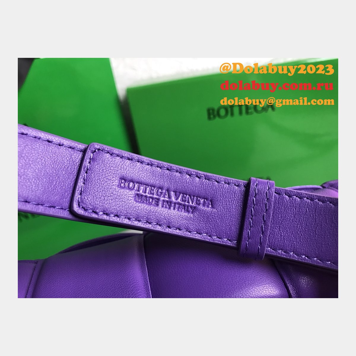 Bottega Veneta Best Replica Maxi Intreccio Cassette Nappa leather shoulder bag