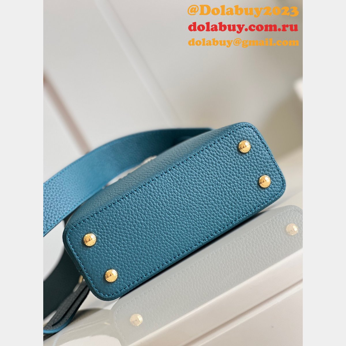 Buy 1:1 Quality Replica Louis Vuitton Capucines M81408 Bags at Dolabuy