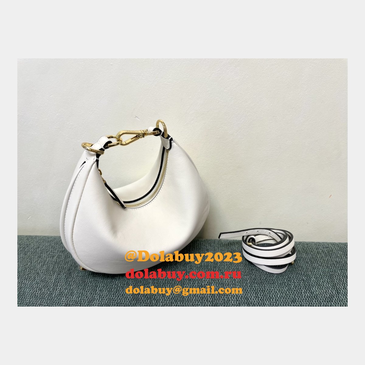 Our Dolabuy Best Praphy 56853 Designer Replica Fendi Bag