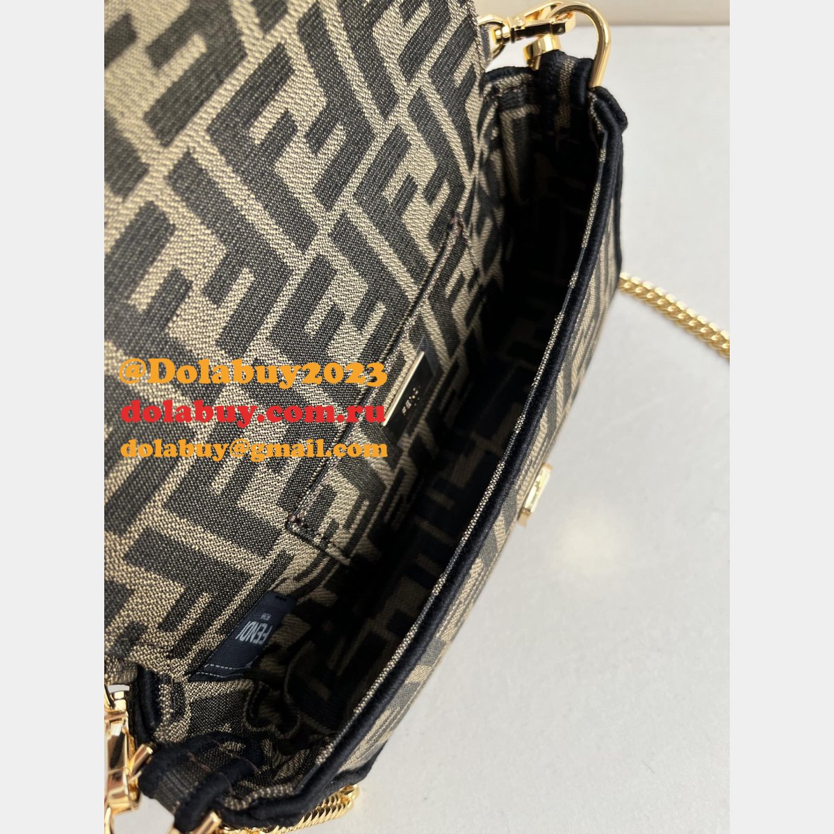 Best FENDI Iconic Baguette FF logo Luxury HANDBAG