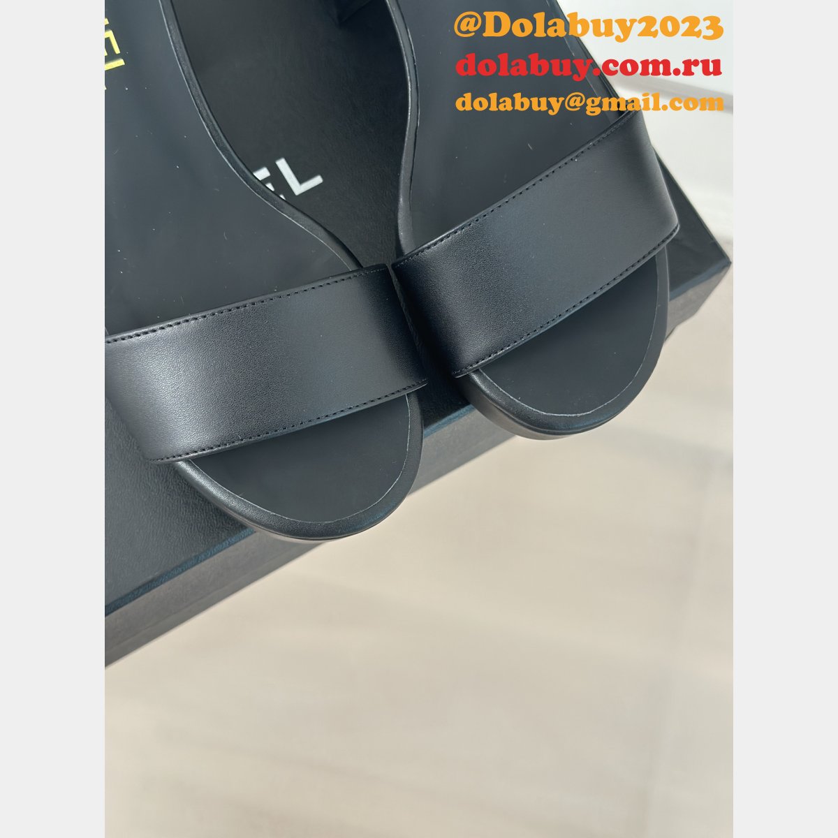 High Quality Replica Sandals Fashion Shoes