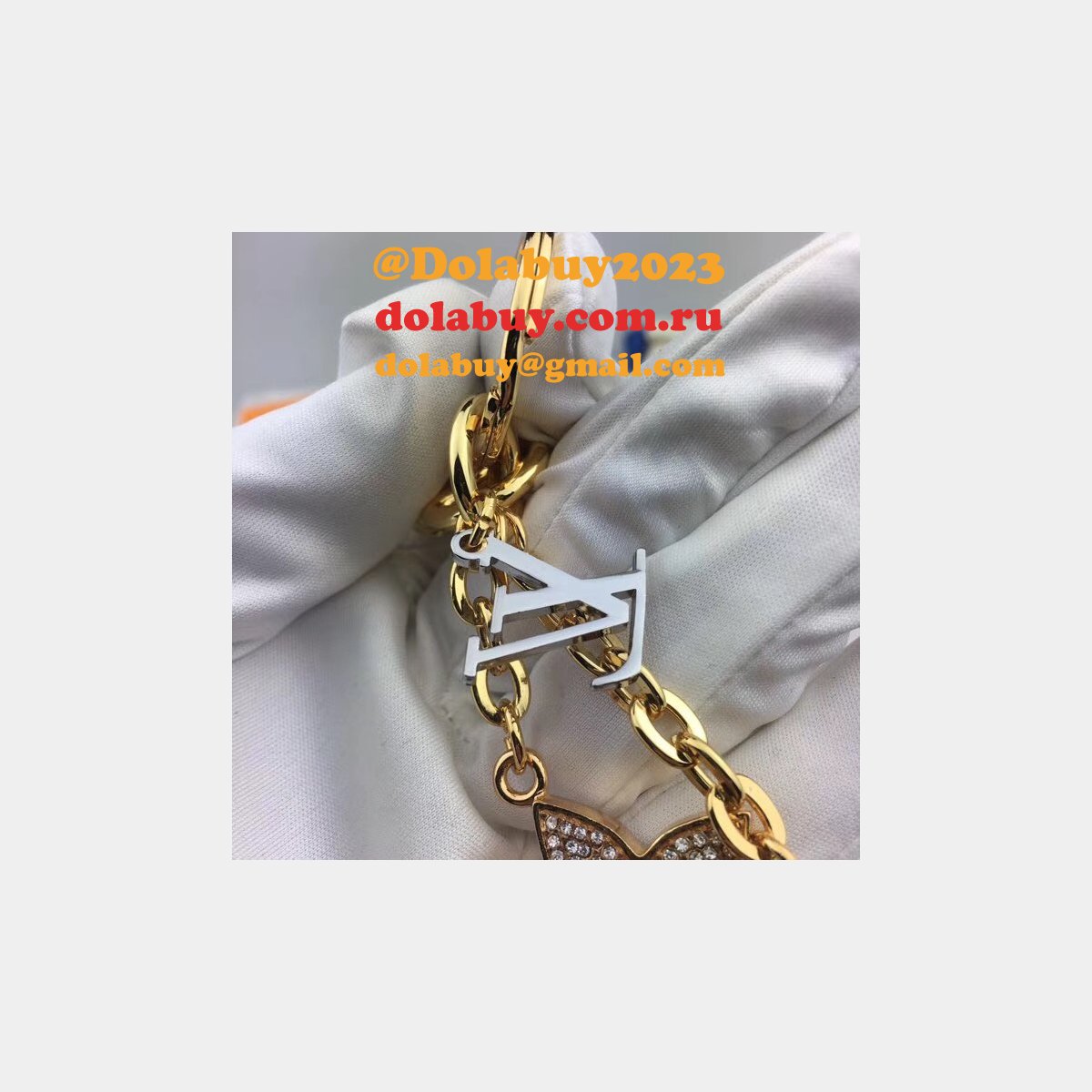 Louis Vuitton Blooming Flower Strass Bag Charm M64265 Key