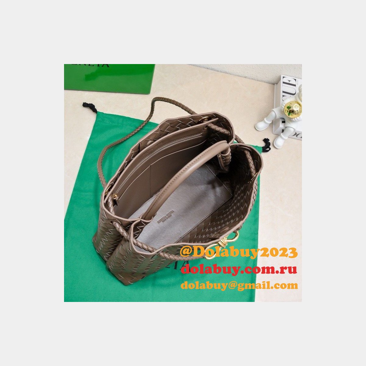 Luxury BOTTEGA VENETA ANDIAMO 8463 32CM HADNBAG