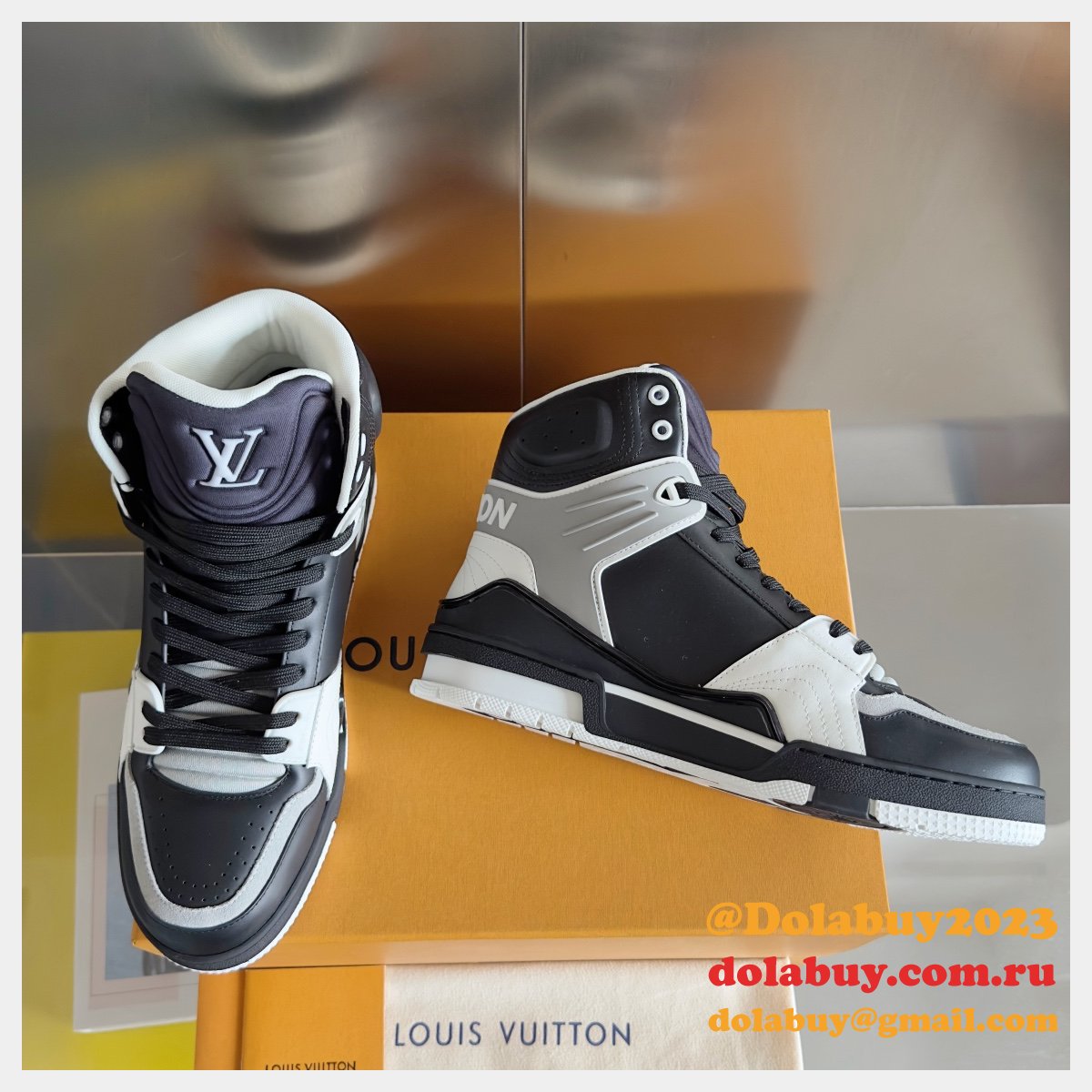 High Quality LV Trainer Sneaker Boot