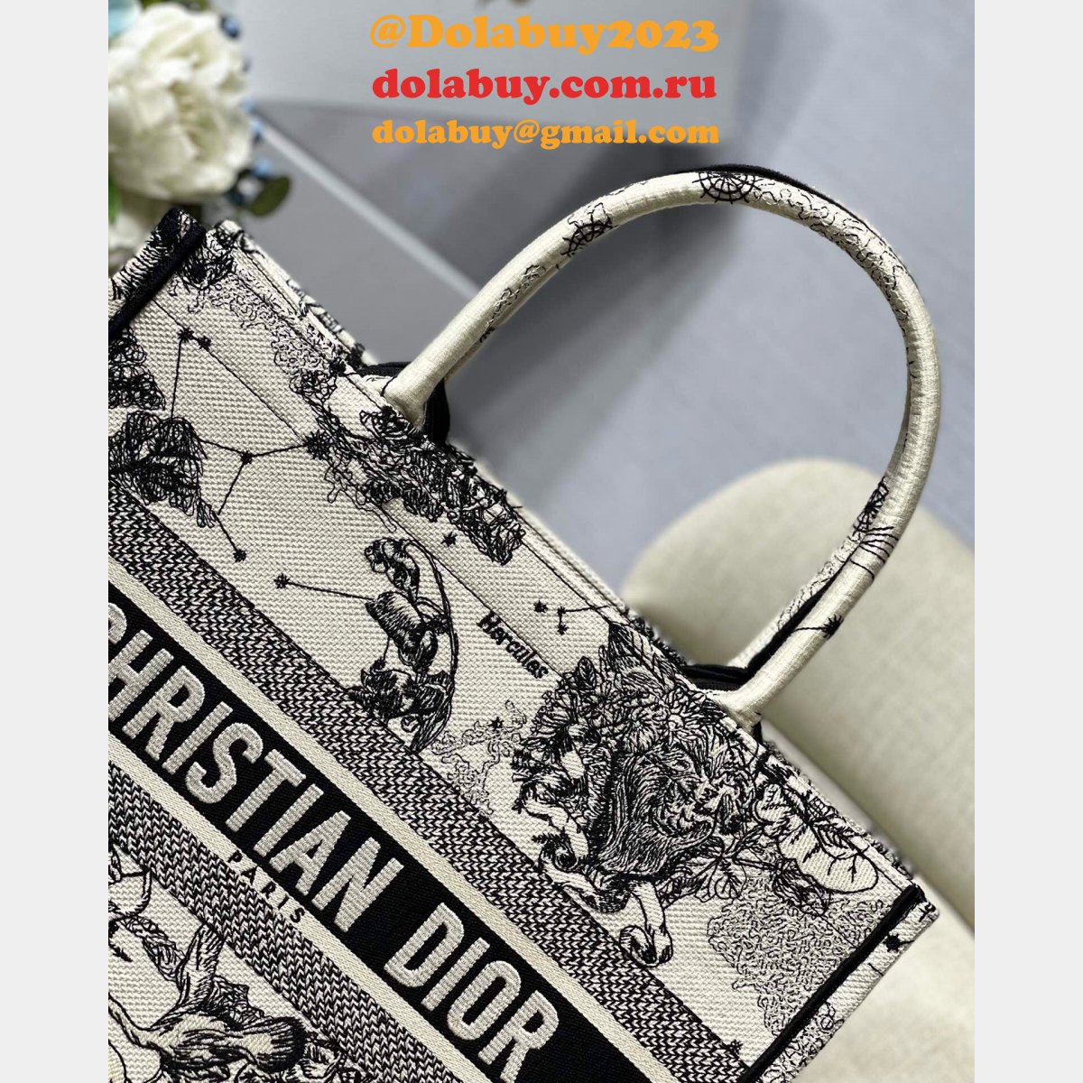 2022 AAA Replica uk 1st Copy Christian Dior CD Book Tote