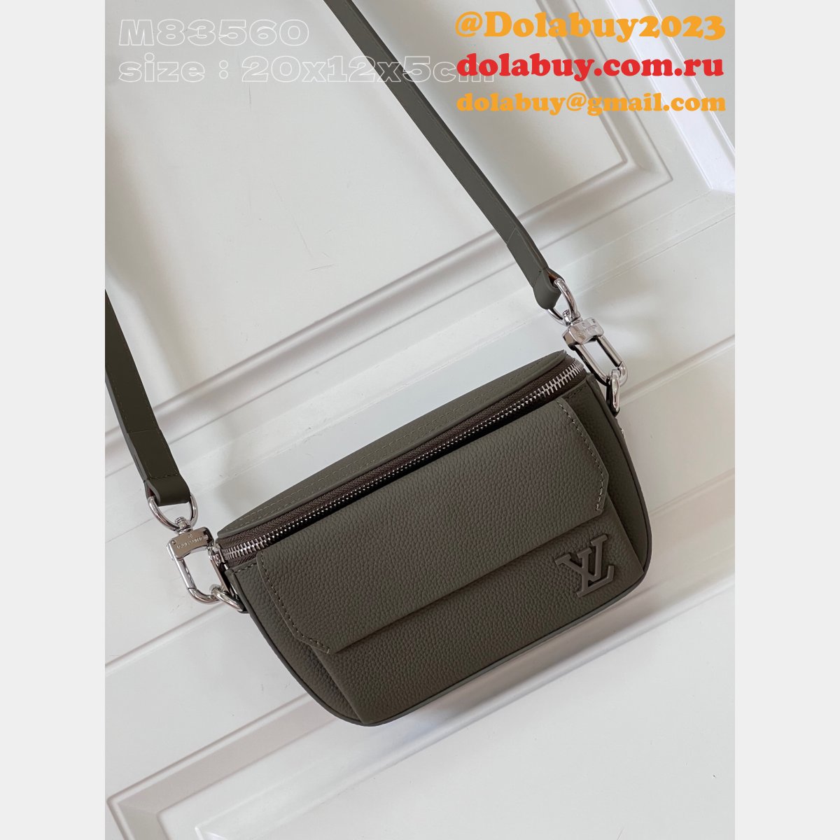 Pilot Wearable Wallet M83563/M83560 LV Aerogram Replica Bags