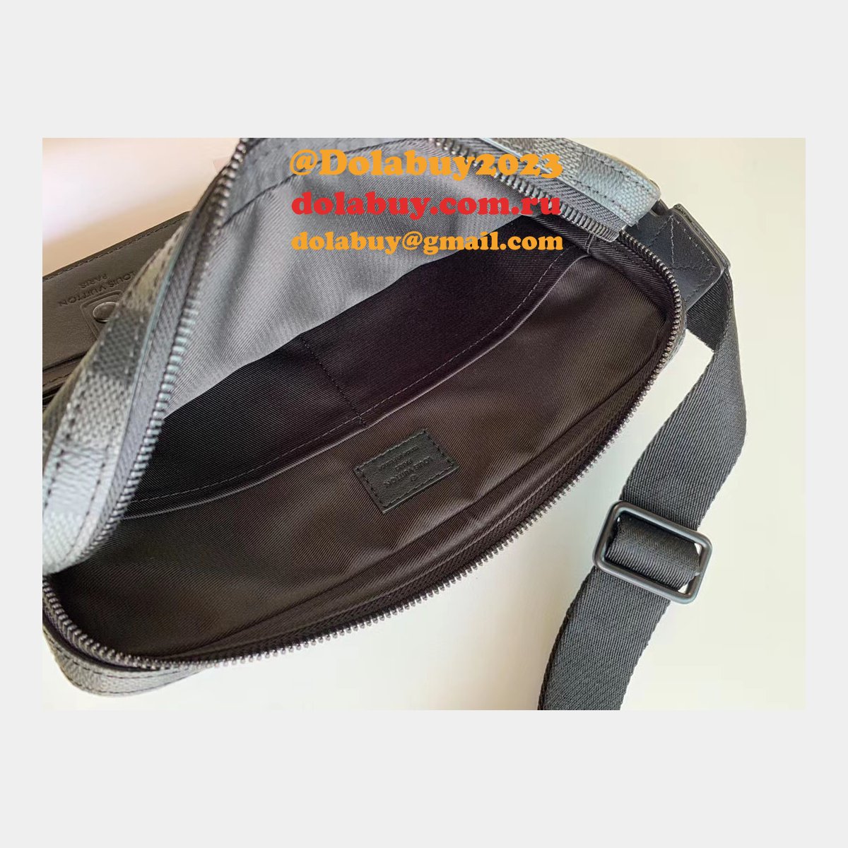 Louis Vuitton N40364 Alpha Messenger Damier Graphite Canvas