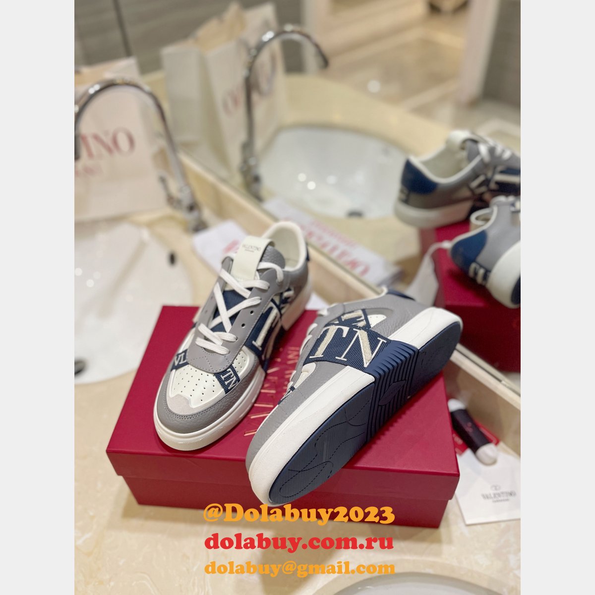 Fake Valentino Shoes Replica Sales 1:1 Mirror Online
