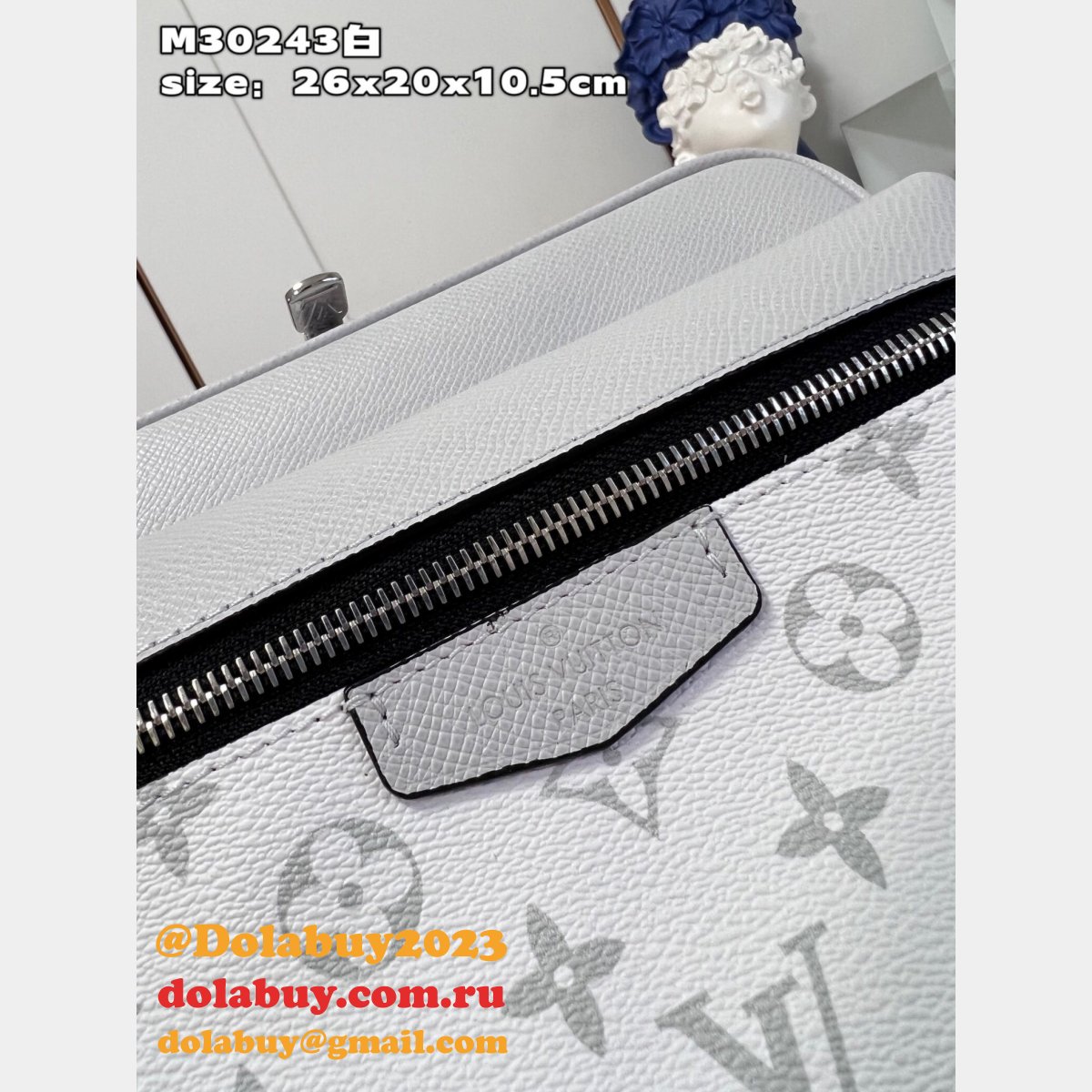 Designer Louis Vuitton Replica Outdoor Messenger Taigarama M30243 Bag