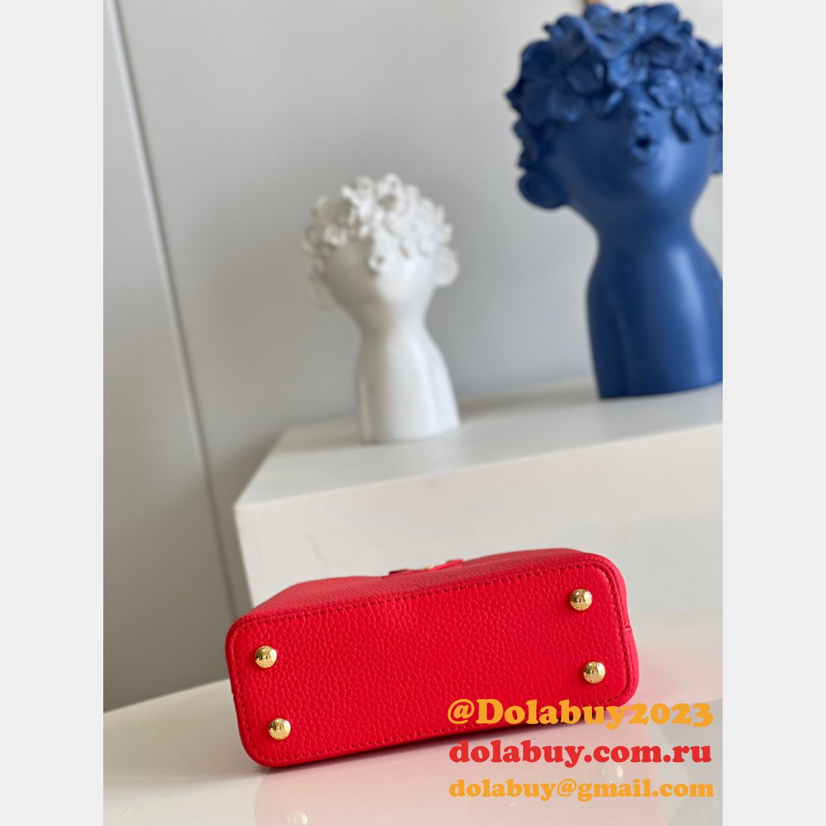 Go Designer Louis Vuitton Replica Capucines M20513 Red Bag