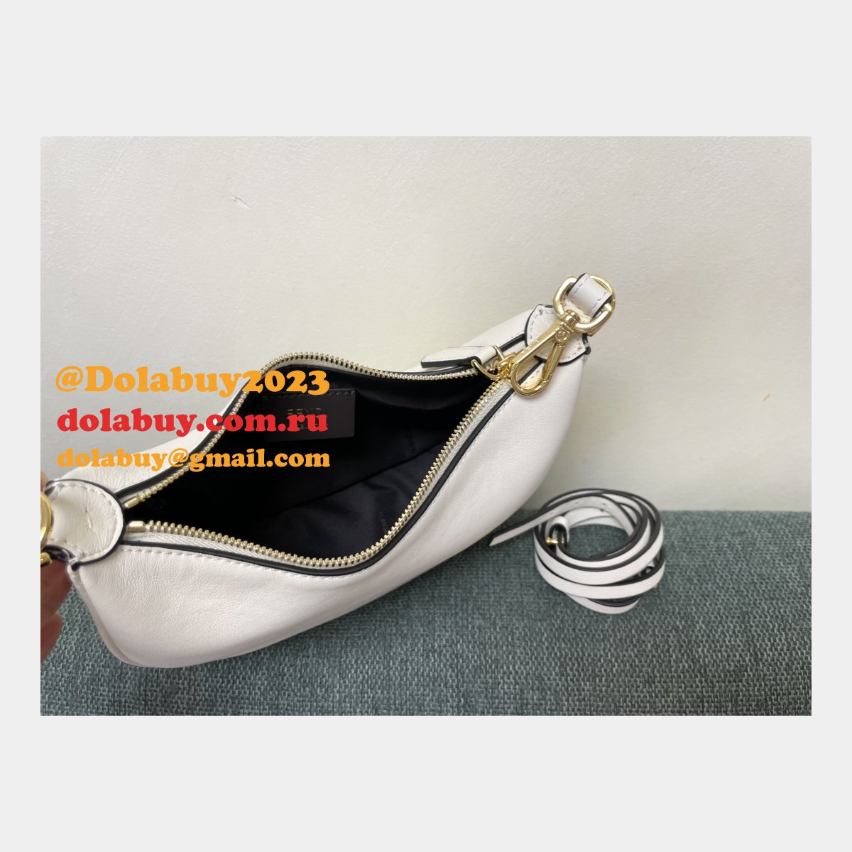 Our Dolabuy Best Praphy 56853 Designer Replica Fendi Bag