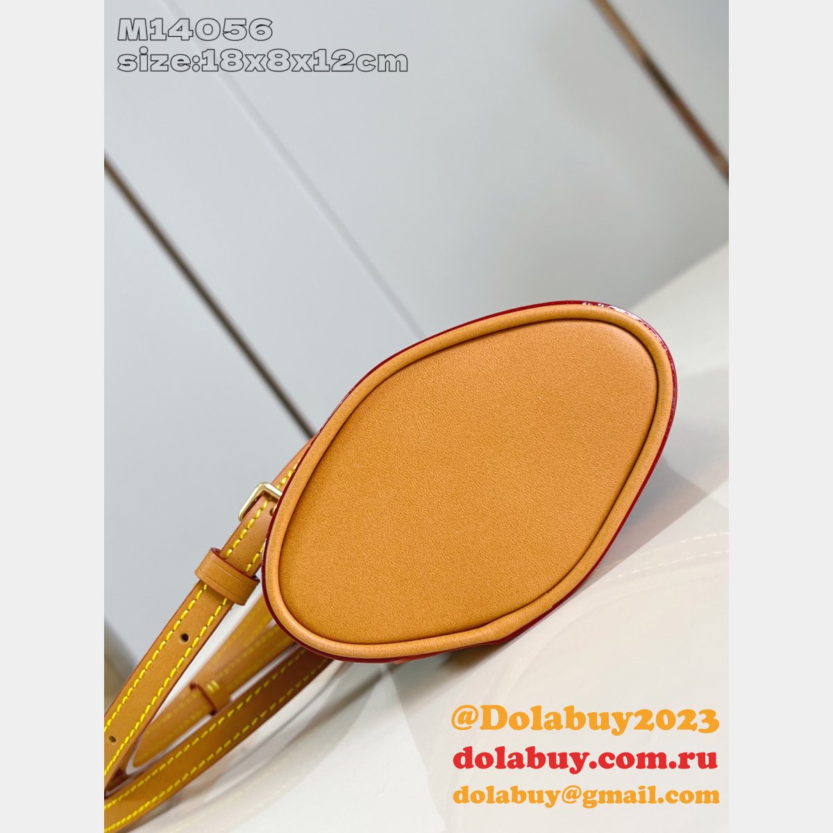 Fashion Show Envelope Pouch M14056 Louis Vuitton Replica Bag