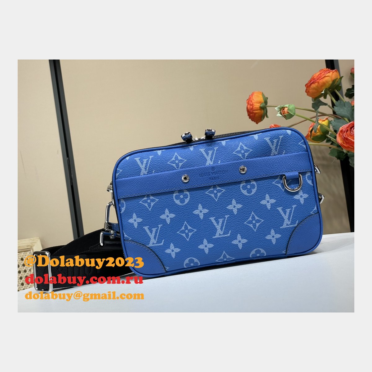 Alpha Messenger Taigarama Men M31016 & M46955 Designer Louis Vuitton Bags