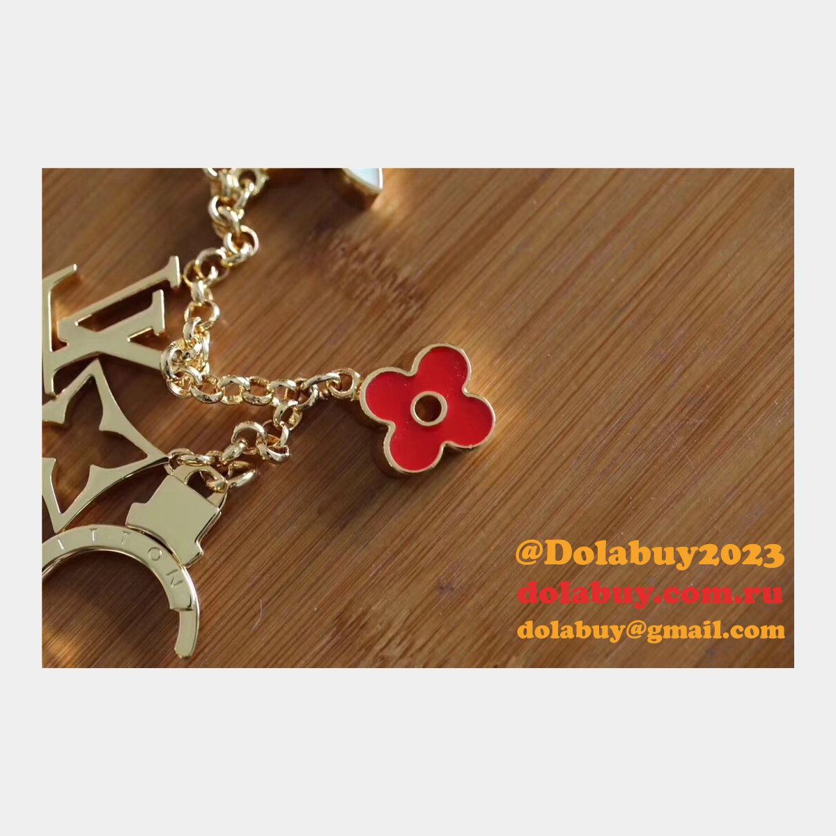 Top Quality Louis Vuitton Fleur de Monogram Bag Charm Chain M65111 Gold