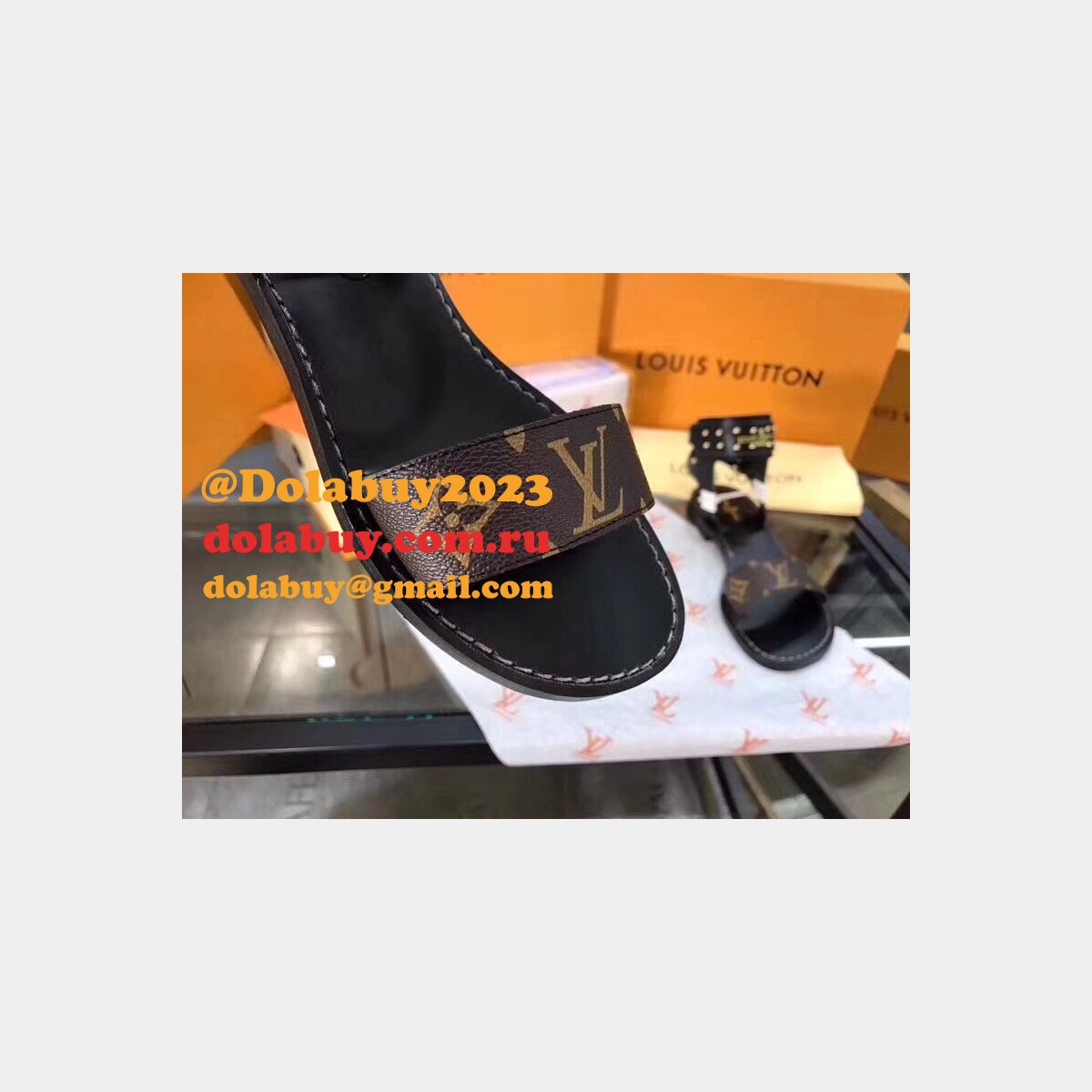 Louis Vuitton Sandals 003