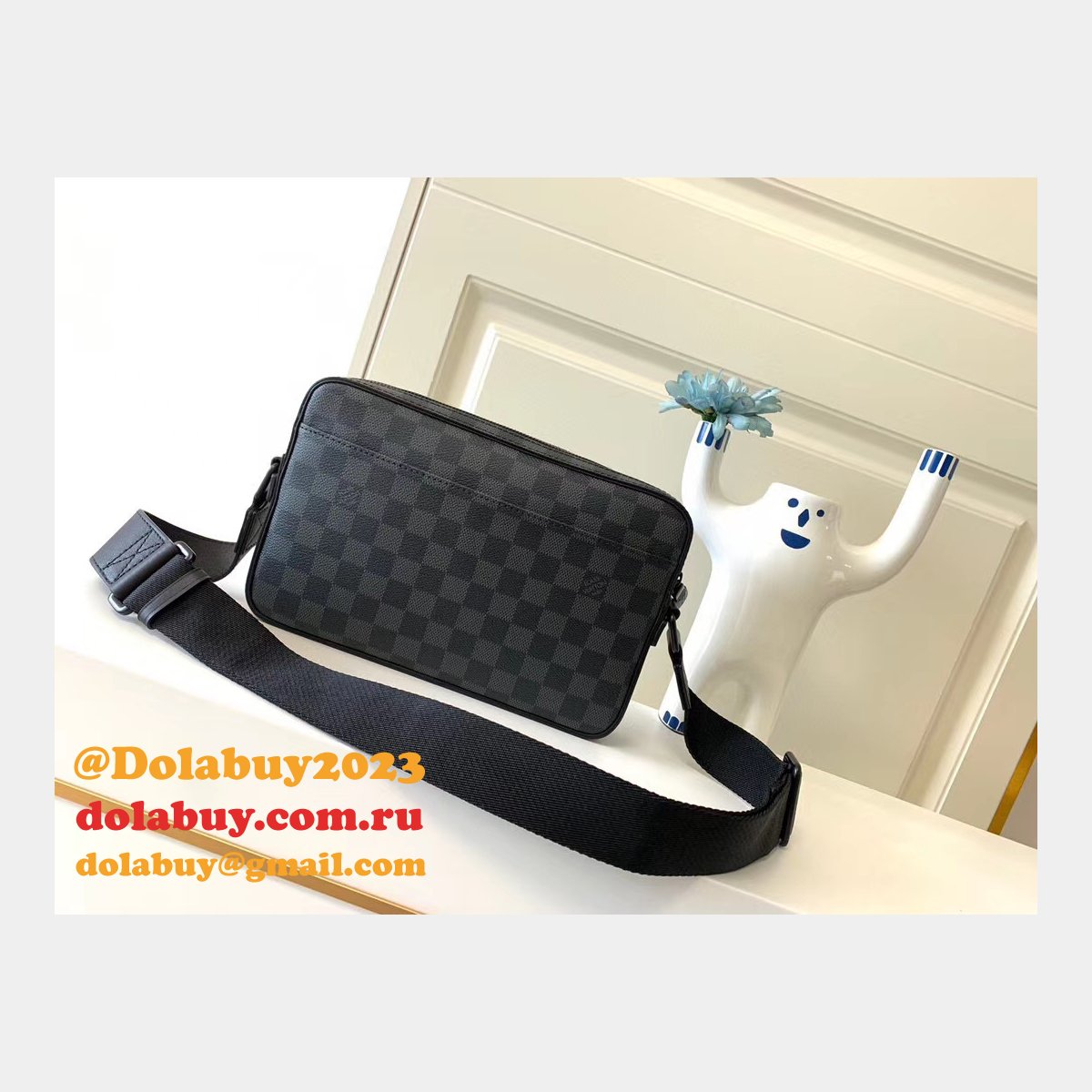 Louis Vuitton N40364 Alpha Messenger Damier Graphite Canvas